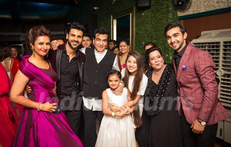 Jeetendra and Aditi Bhatia at Divyanka - Vivek's 'Happily Ever After' Party