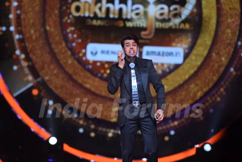 Manish Paul on the sets of 'Jhalak Dikhlaa Jaa'