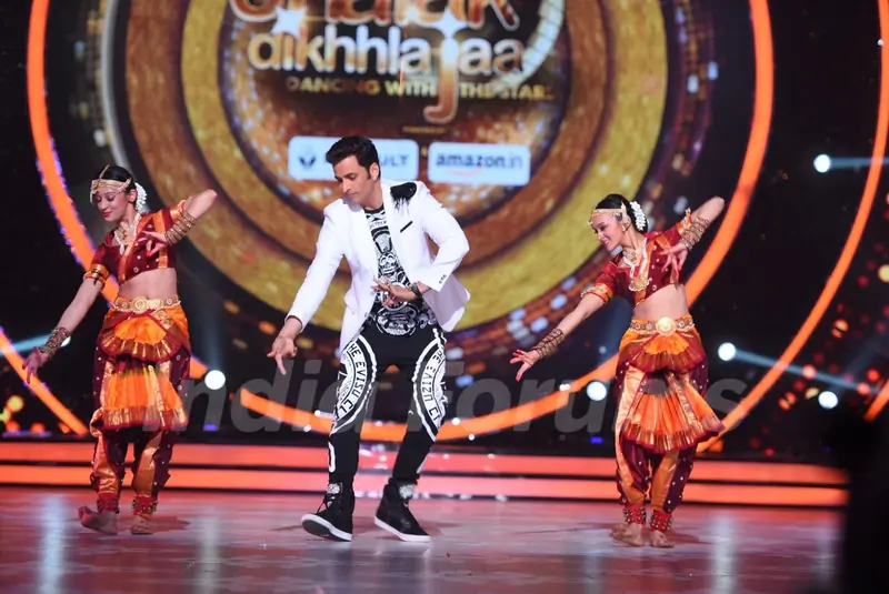 Ganesh Hegde performing on the sets of 'Jhalak Dikhlaa Jaa'