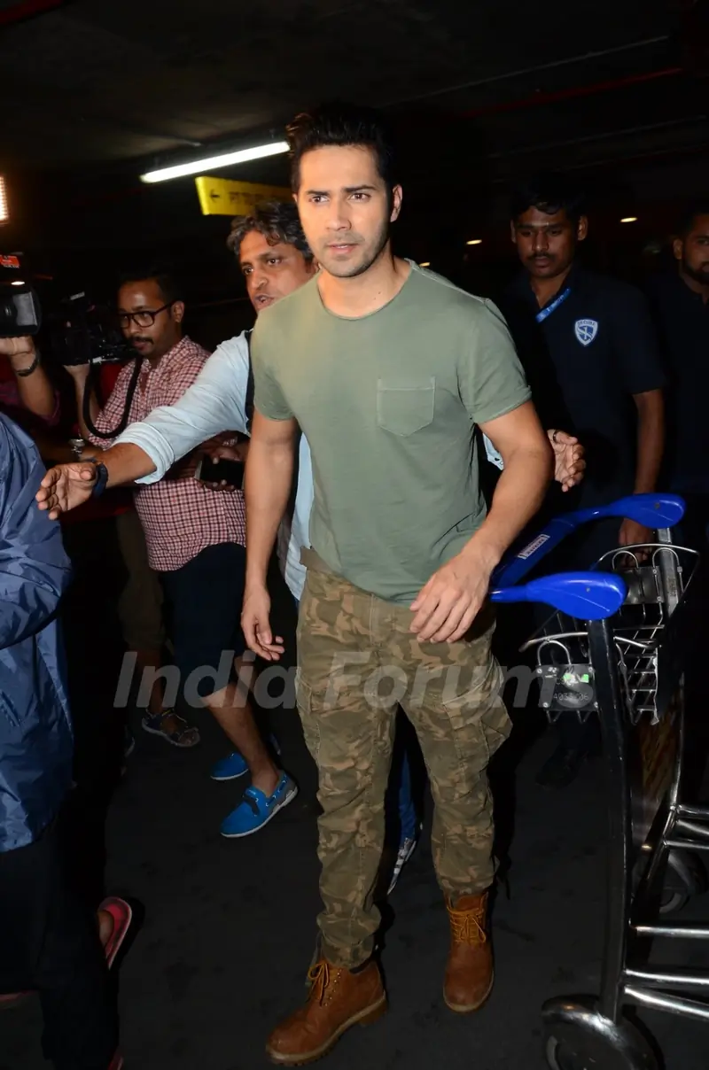 Varun Dhawan spotted at airport