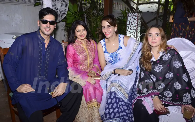 Farah Khan Ali, Bhagyashree and Zayed Khan at Akbar Khan's Get together party!