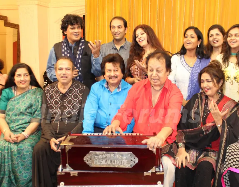 Ghazal singers at Rehearsal of the15th Khazana Ghazal Festival 2016