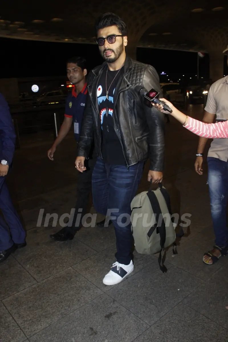 Arjun Kapoor spotted at airport!