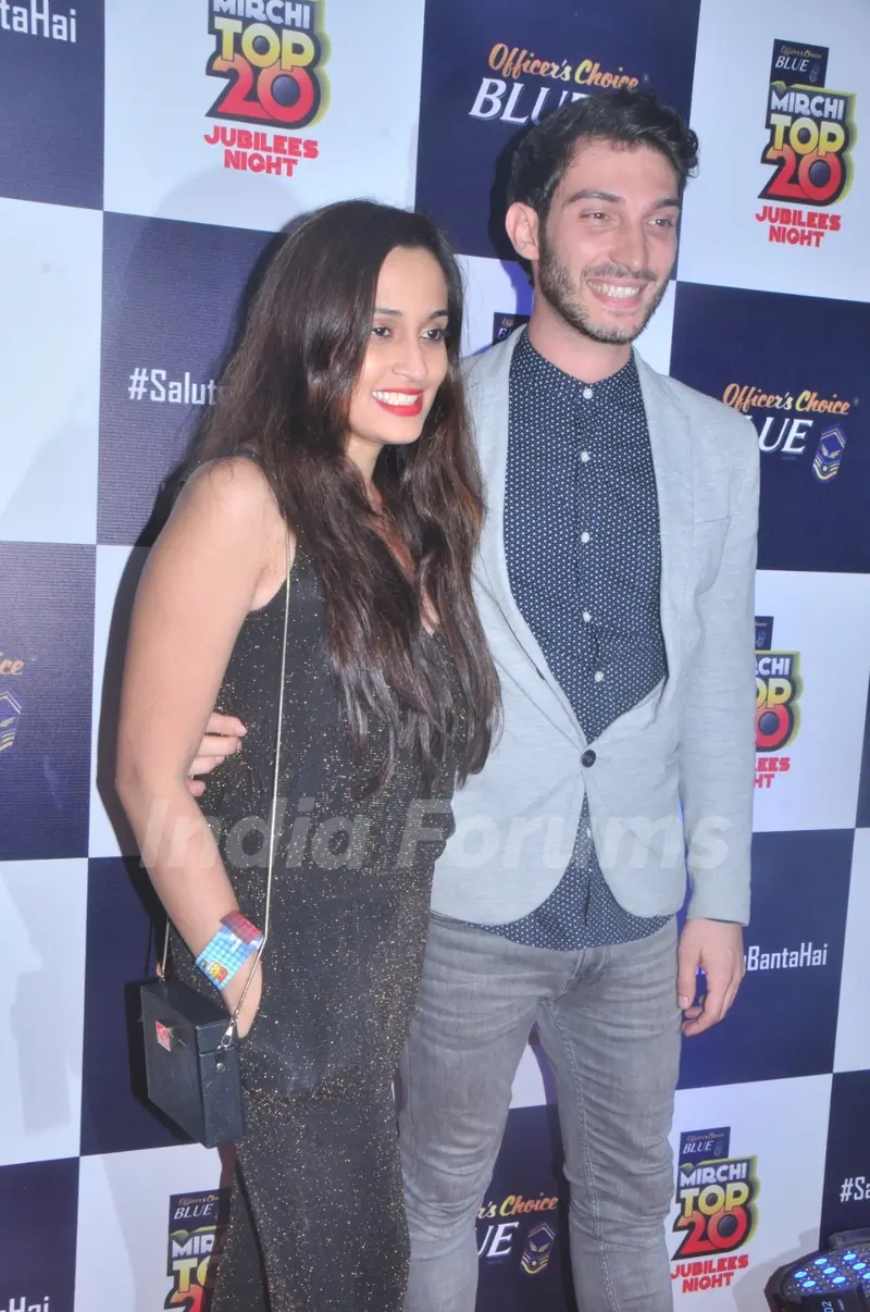 Shweta Pandit with his Fiance at Mirchi Jubilee Nights