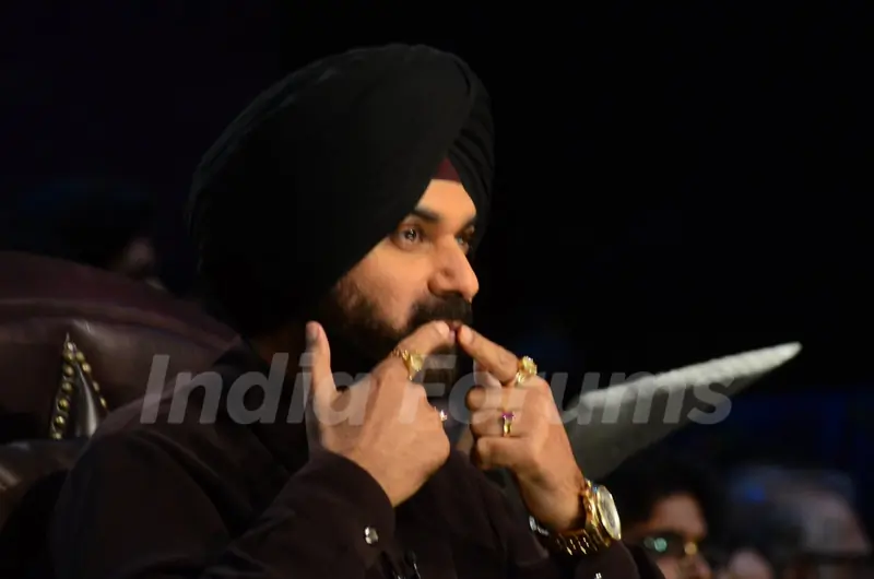 Navjot Singh Siddhu Promotes 'Mohenjo Daro' on sets of The Kapil Sharma Show
