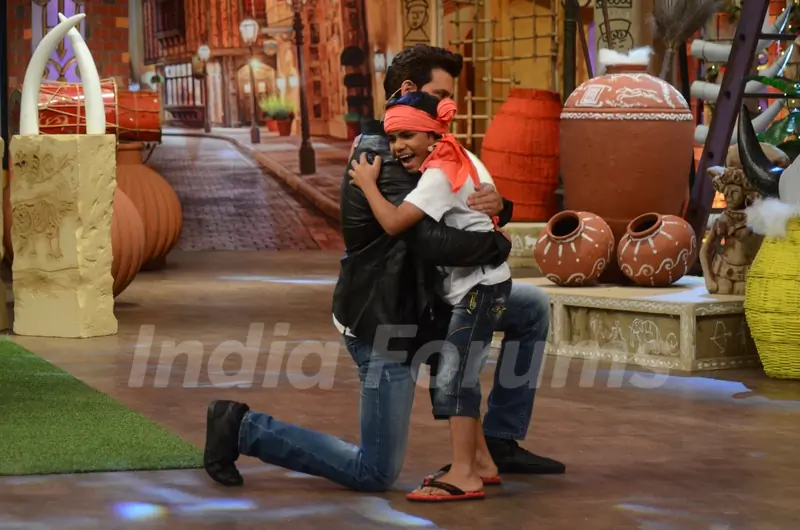 Hrithik Roshan Promotes 'Mohenjo Daro' on sets of The Kapil Sharma Show