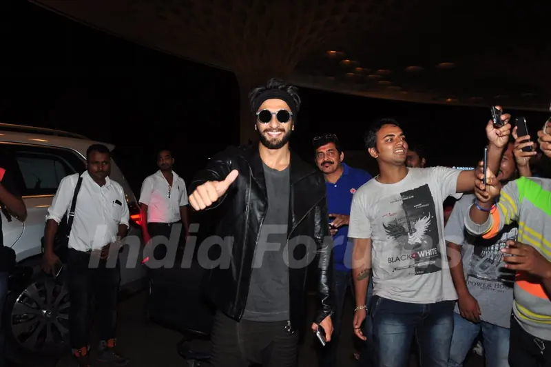 Ranveer Singh spotted at airport!