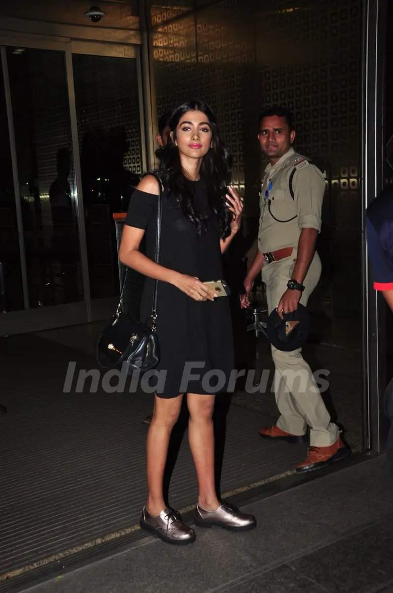 Pooja Hegde snapped at airport!