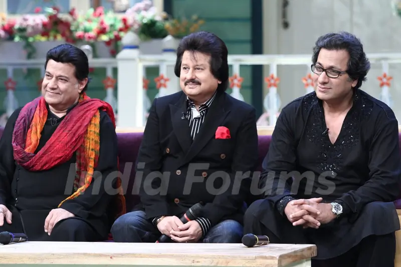 Singers Anup Jalota, Pankaj Udas, Talat Aziz on the sets of 'The Kapil Sharma Show'