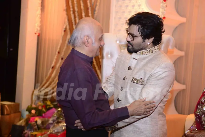 Mukesh Bhatt at Babul Supriyo's wedding