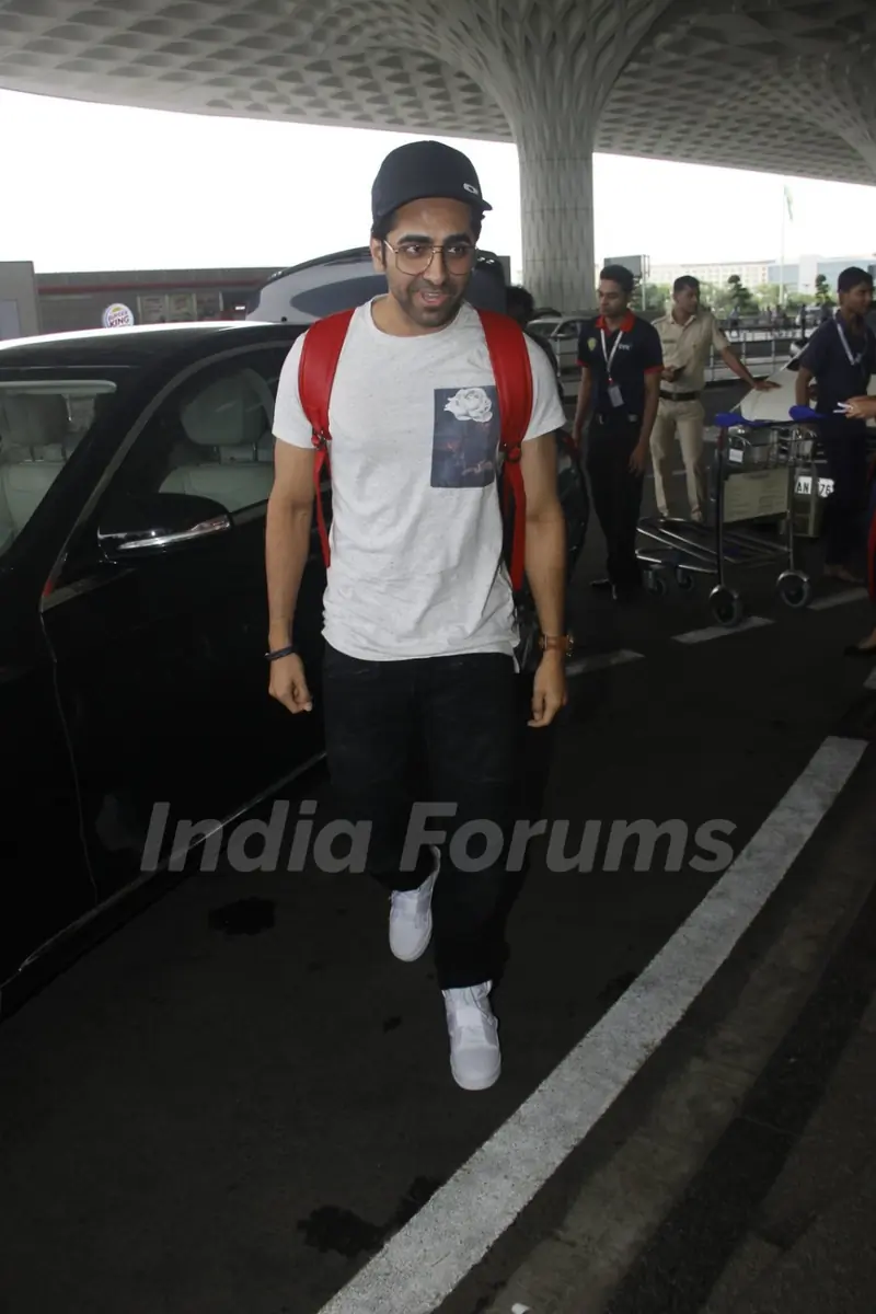 Ayushmann Khurrana Snapped at Airport