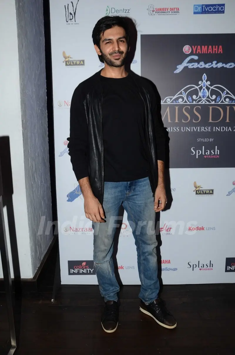 Kartik Aaryan at Launch of Yamaha Fascino Miss Diva 2016
