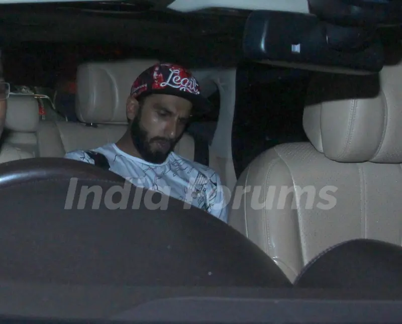 Ranveer Singh snapped in Bandra