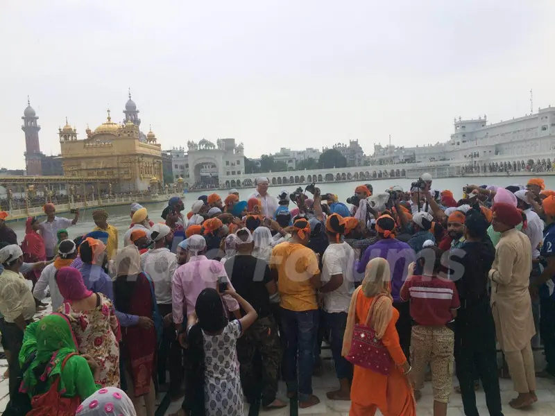 A Flying Jatt team at Golden Temple to seek Slessings
