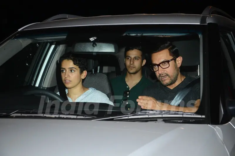 Aamir Khan Snapped with his Dangal Daughters at Hakkasan!