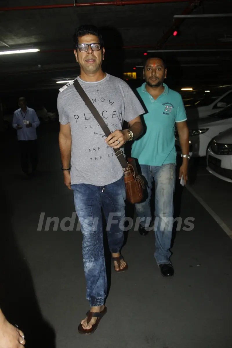 Airport Snaps: Murli Sharma!
