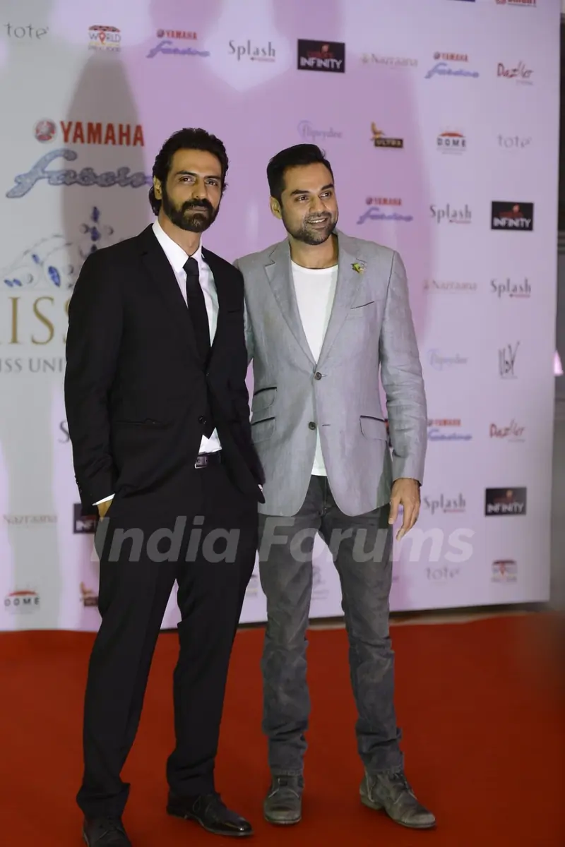 Arjun Rampal and Abhay Deol at Yamaha Fascino Miss Diva 2016