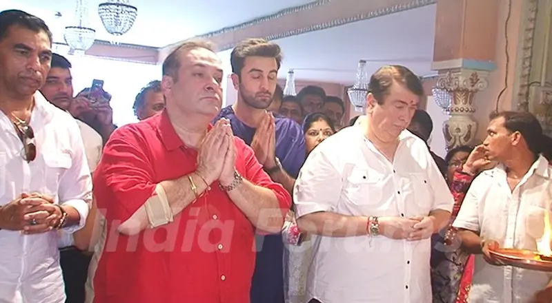 Ranbir Kapoor, Rajeev Kapoor and Randhir Kapoor and Family Celebrates Ganesh Chaturthi