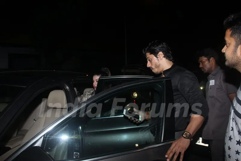 Celebs snapped outside Hakkasan