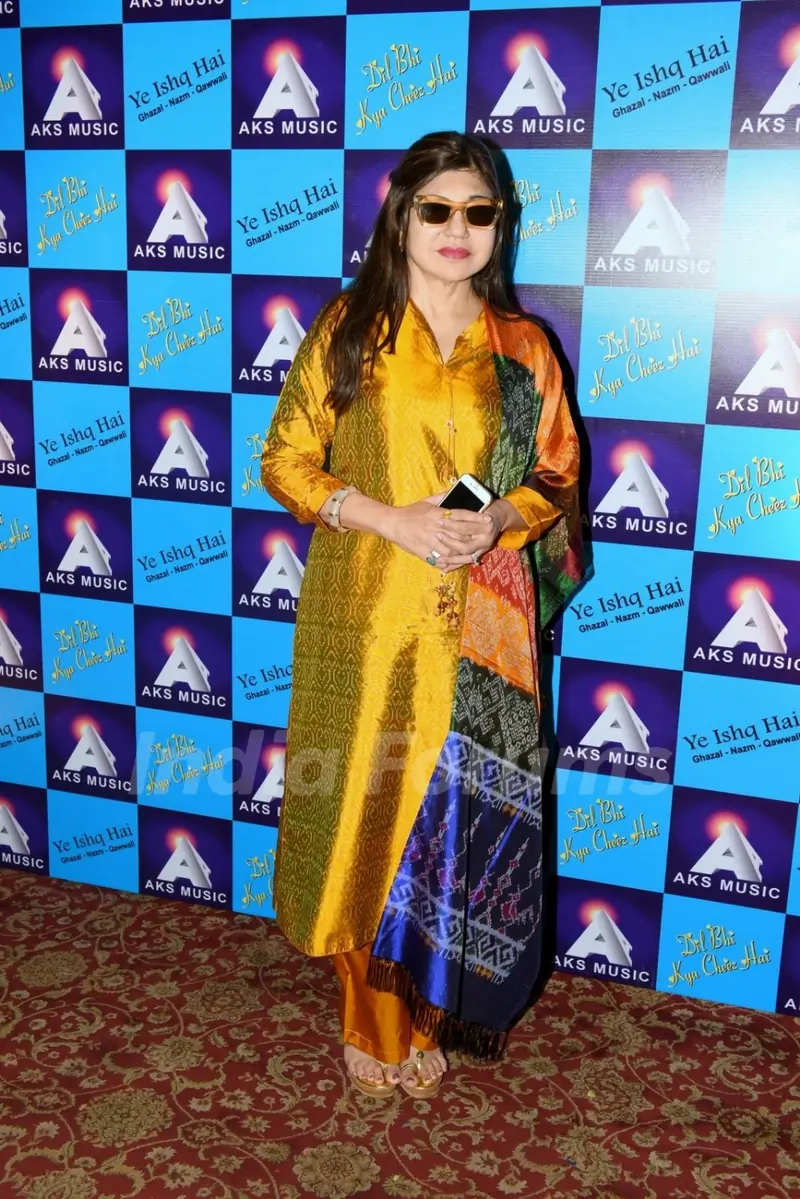 Alka Yagnik at Launch of Album 'Yeh Ishq Hai'