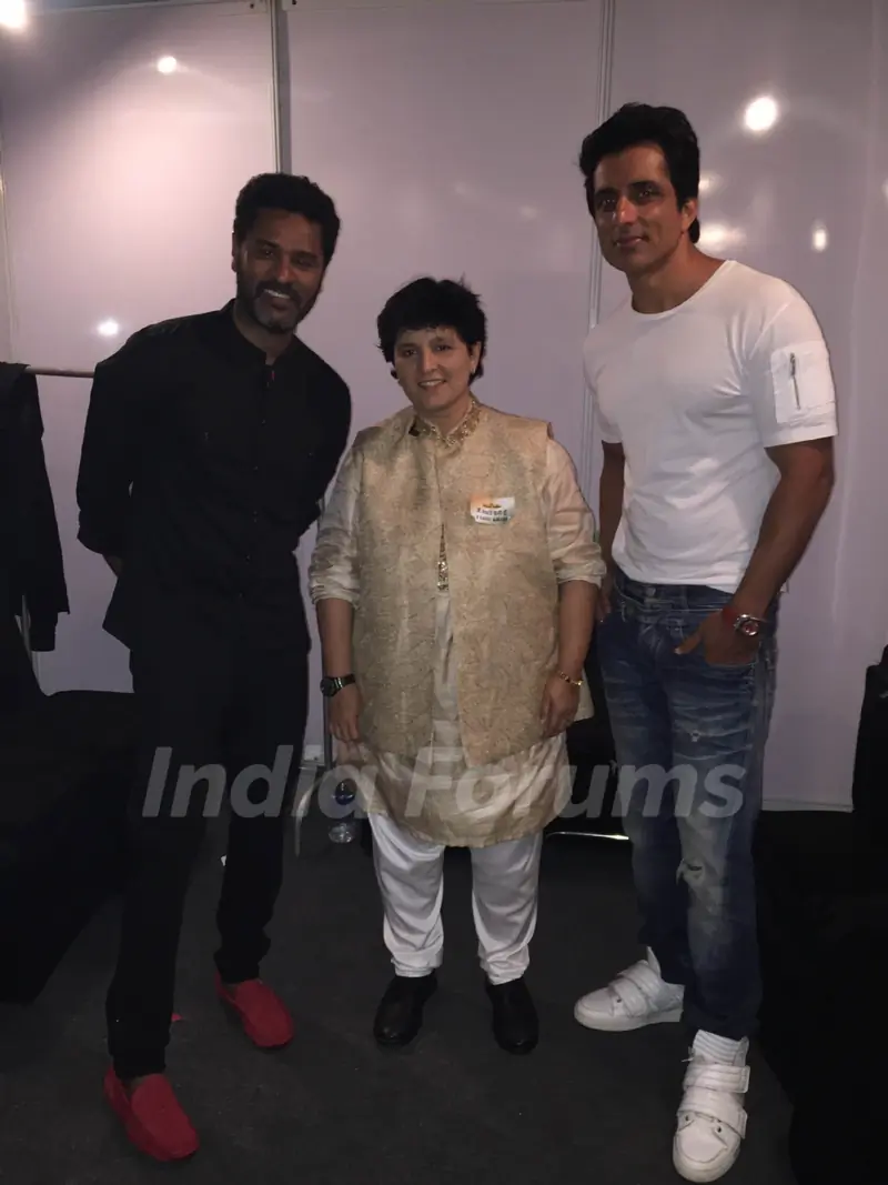 Remo Dsouza and Sonu Sood at Promotion of 'Tutak Tootak Tutiyan' at Falguni Pathak's Dandia