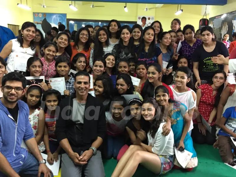 Akshay Kumar with Alia Bhatt and Aditya Thackeray at graduation day of the women of the academy