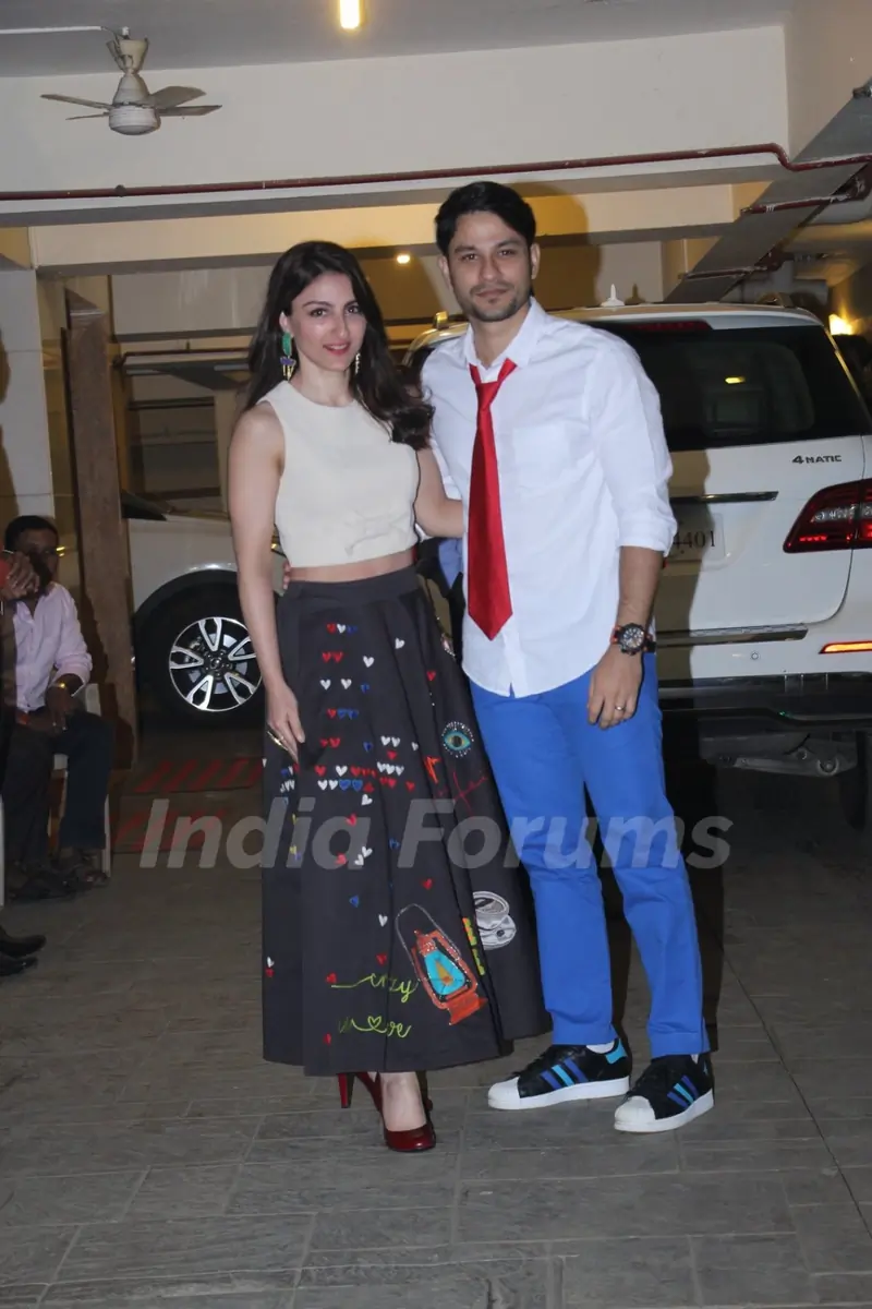 Kareena Kapoor and Saif Ali Khan's Christmas Bash