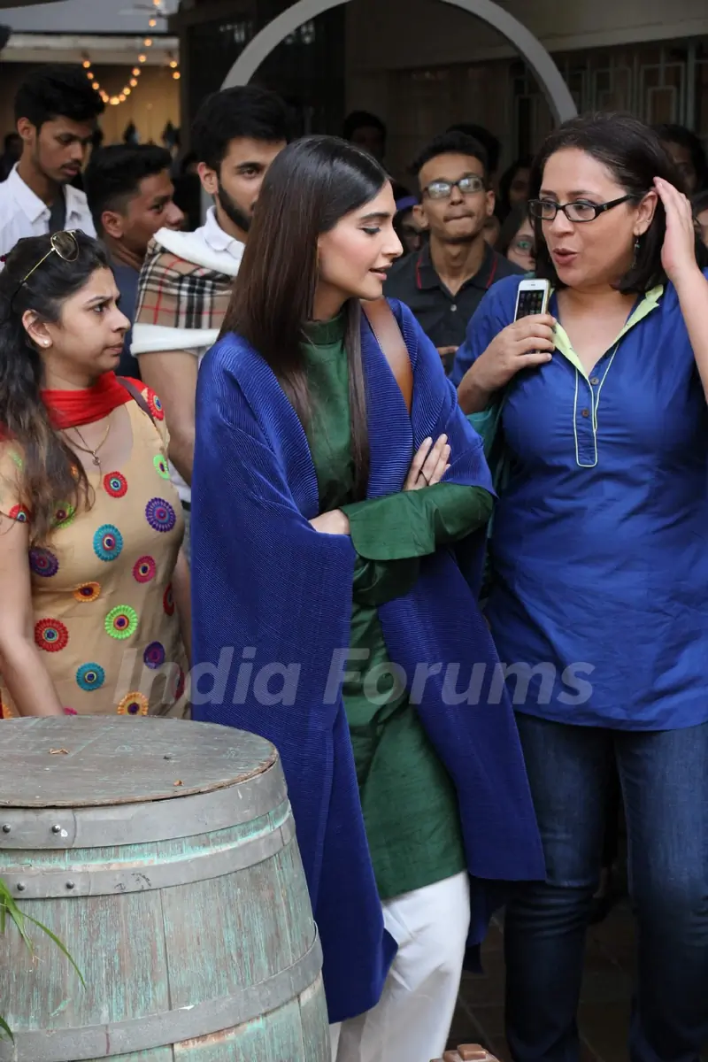 Sonam Kapoor Snapped!