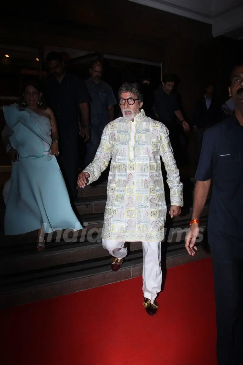 Celebs grace 'Hello Awards 2017'