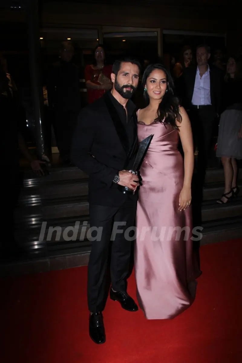 Celebs grace 'Hello Awards 2017'