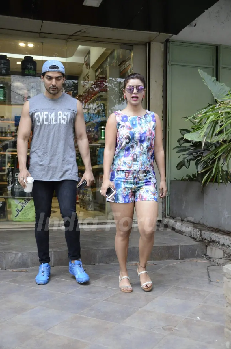 Gurmeet Choudhary - Debina Bonnerjee Snapped