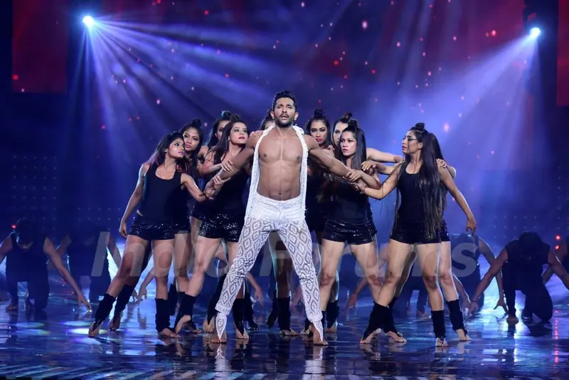 Judge Terence Lewis performs on the sets of Nach Baliye 8