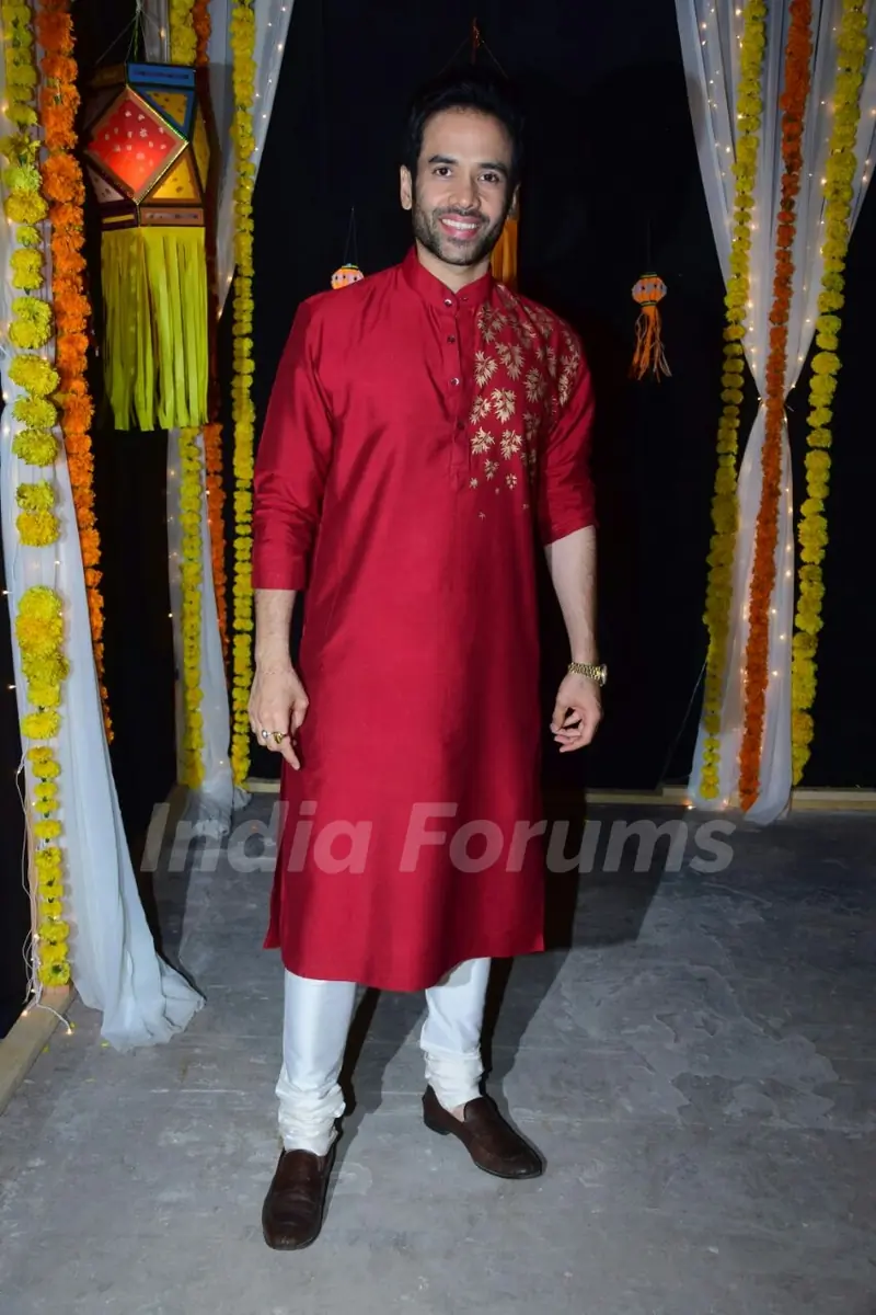 Tusshar Kapoor's shines radiant in this image