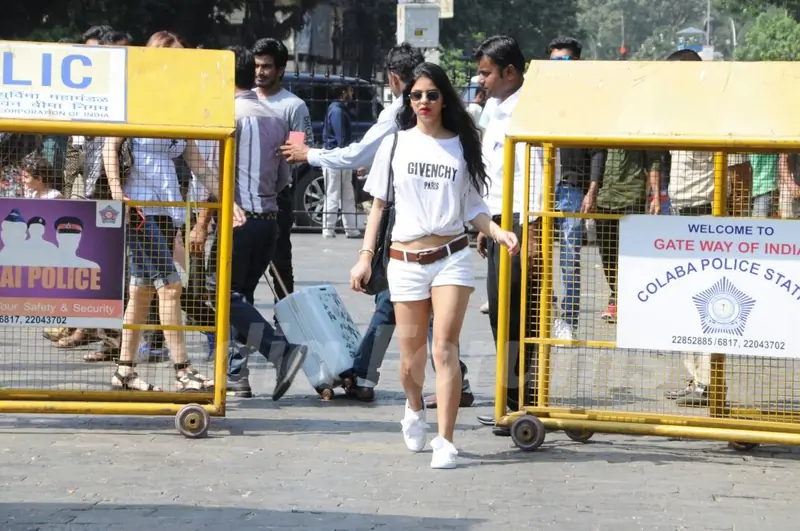 Vision in white: Suhana Khan