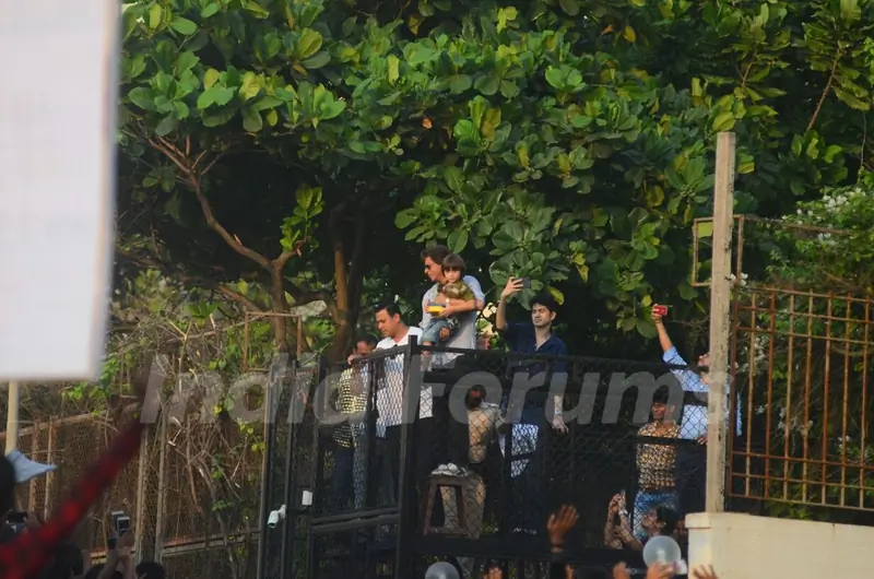 Shah Rukh Khan with son AbRam Khan