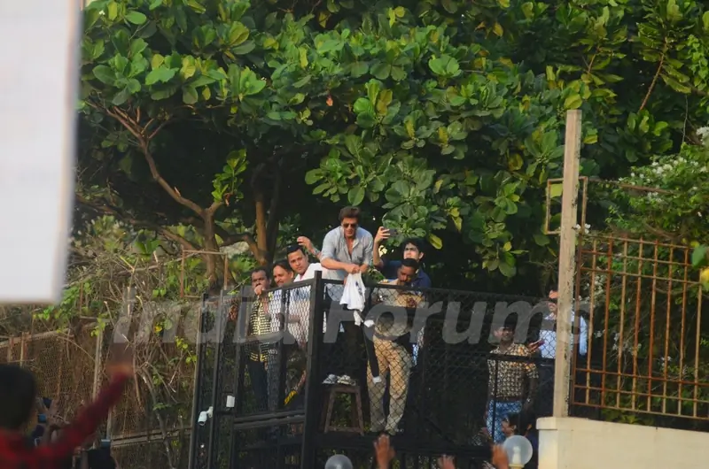 Shah Rukh Khan with son AbRam Khan