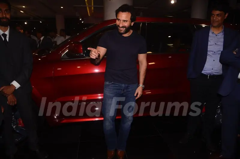 Saif found something funny