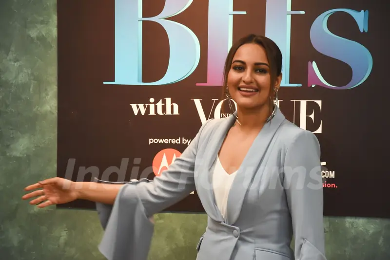 colours infinity bff's with vogue