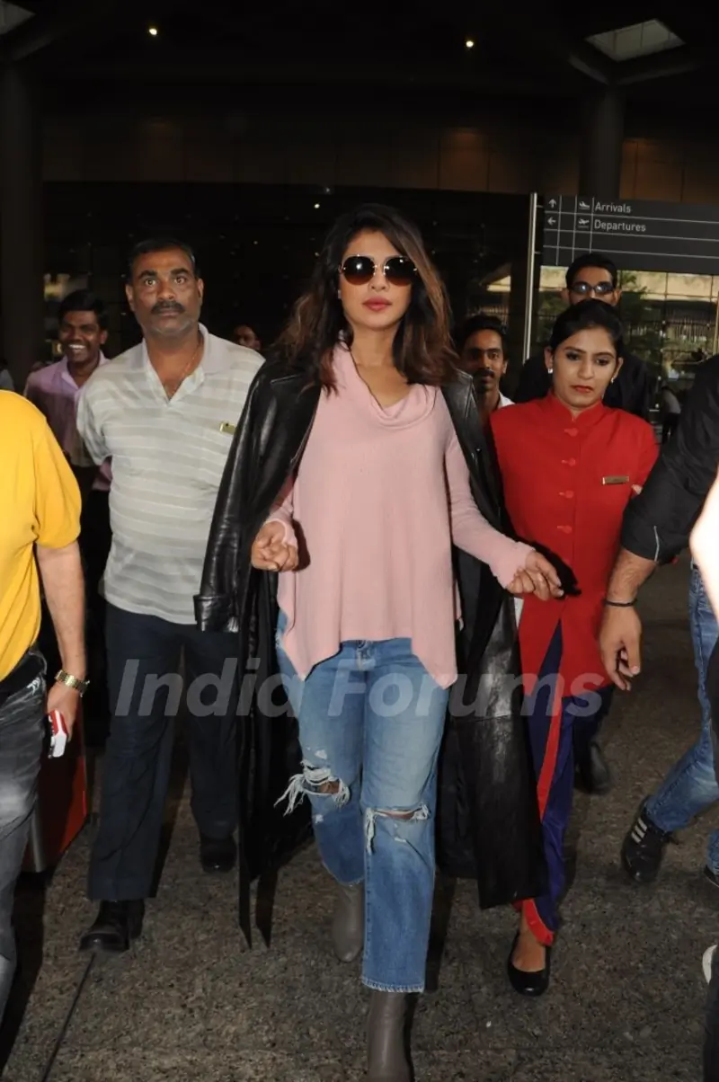 Priyanka Chopra in back in Mumbai