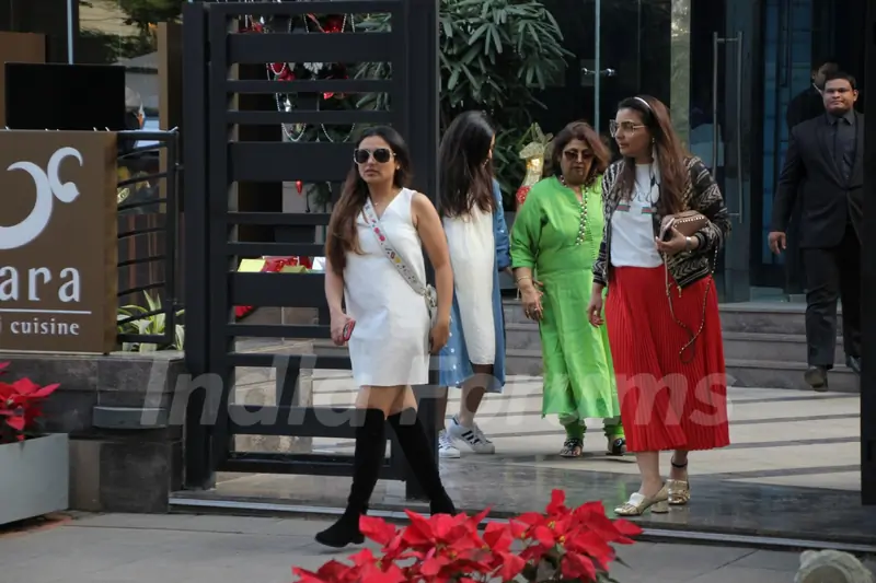 Rani Mukerji is giving us major Christmas vibes