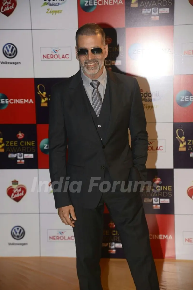 Khiladi Kumar strikes a pose