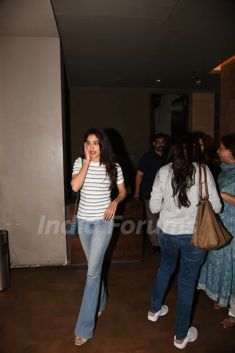 Jahnavi with Ishaan's family at the screening of Beyond the Clouds