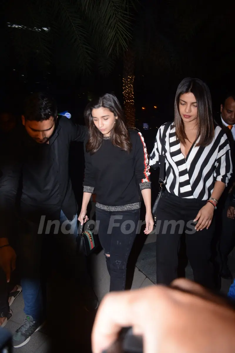 Priyanka Chopra - Alia Bhatt's Dinner Date