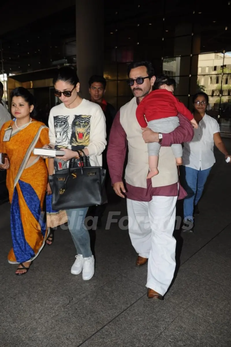 Saif and Kareena with baby Taimur return to Mumbai