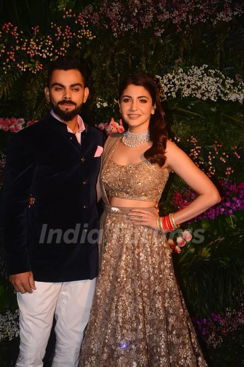 Newlyweds Anushka - Virat's Mumbai Reception