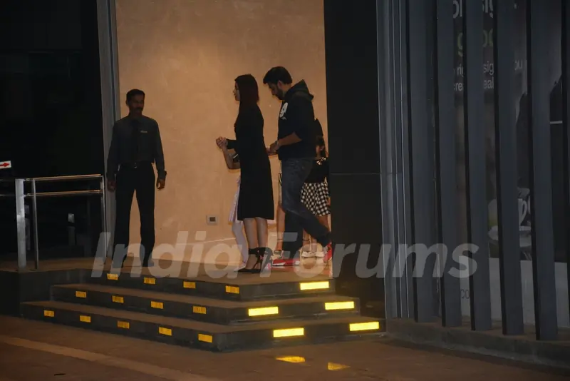 Aishwarya, Abhishek with Aaradhya outside an eatery