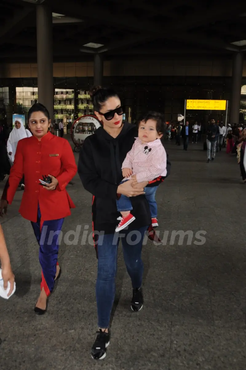 Mira with Misha Kapoor and Kareena with Taimur Ali Khan snapped
