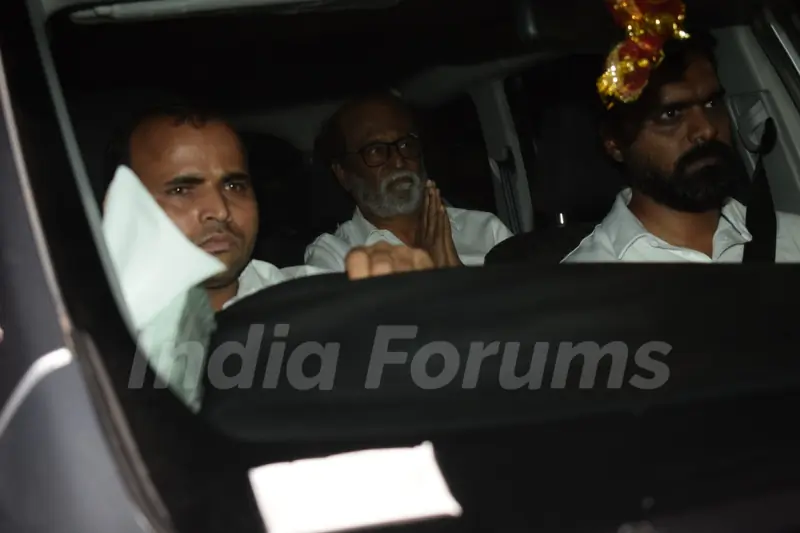 Bollywood Celeb's pay their condolences to the Kapoor Family