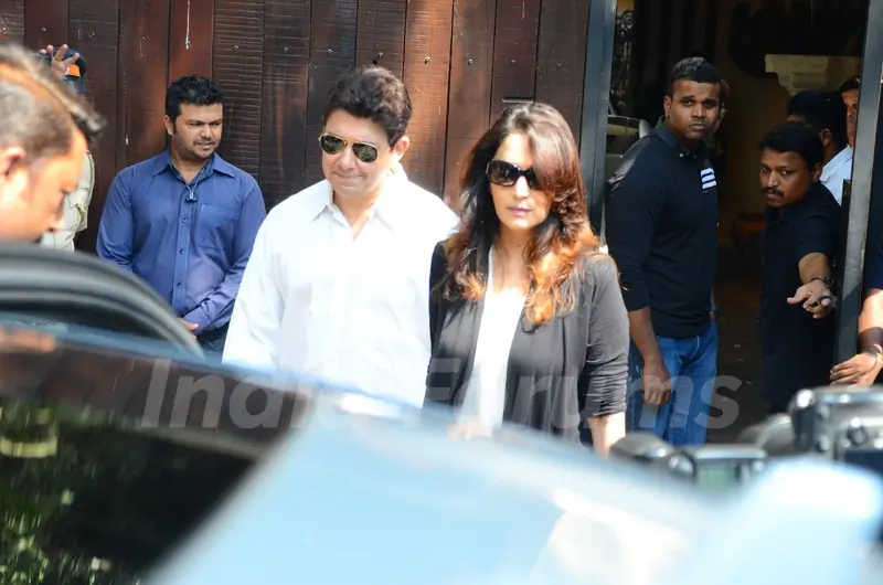 Bollywood Celeb's pay their condolences to the Kapoor Family