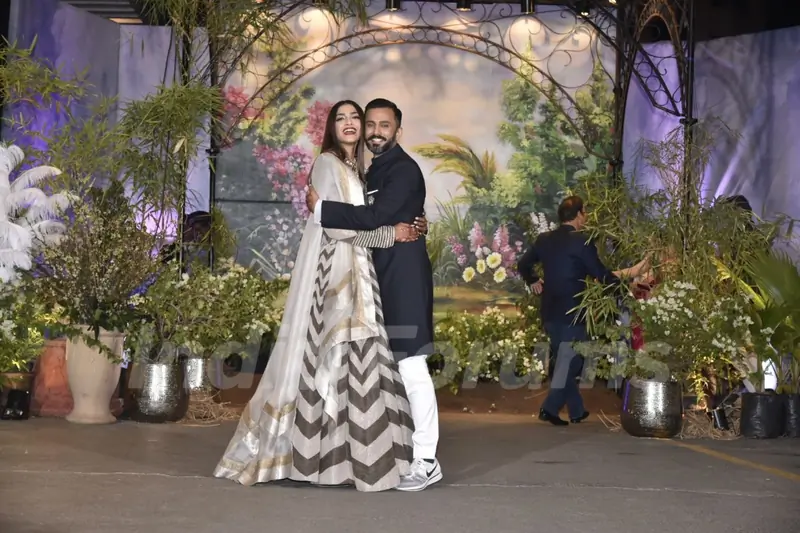 Sonam Kapoor and Anand Ahuja Reception Pictures